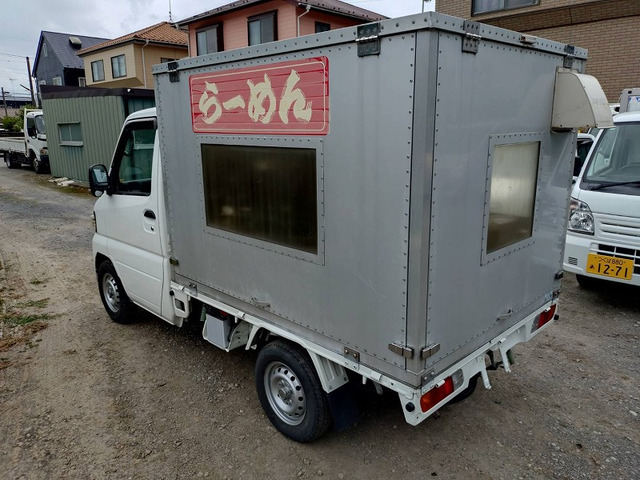 日産 NT100クリッパー 