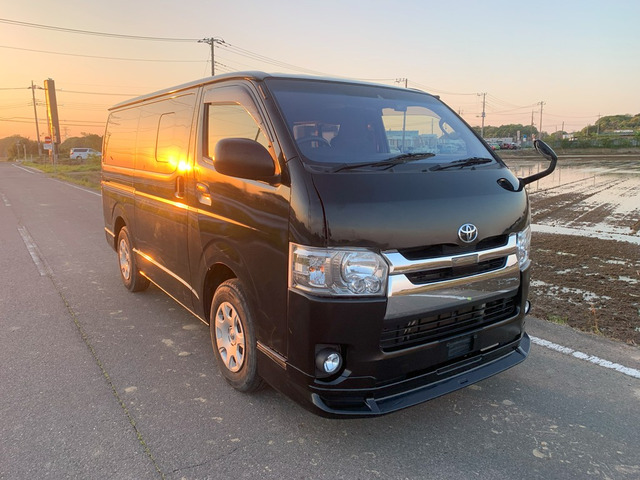 トヨタ ハイエースバン 