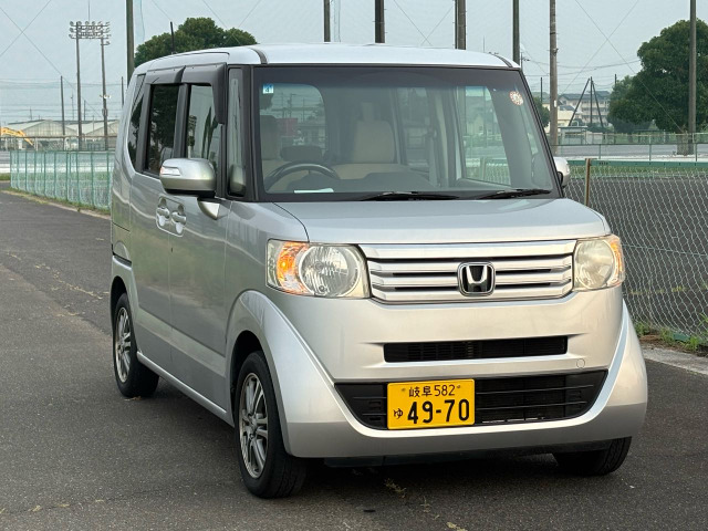 ホンダ N-BOXカスタム 