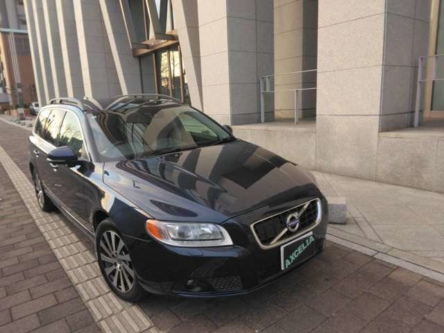 ボルボ V70 