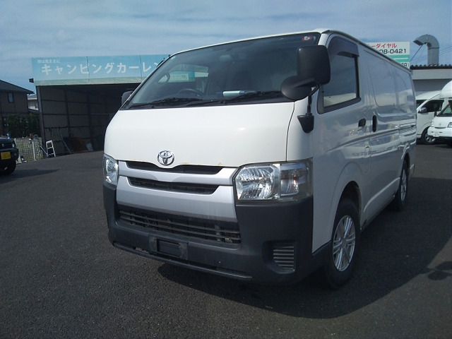 トヨタ ハイエースバン 