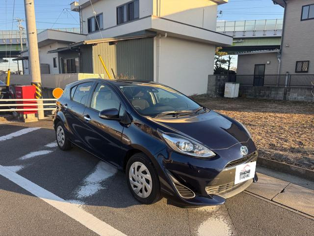 トヨタ アクア 