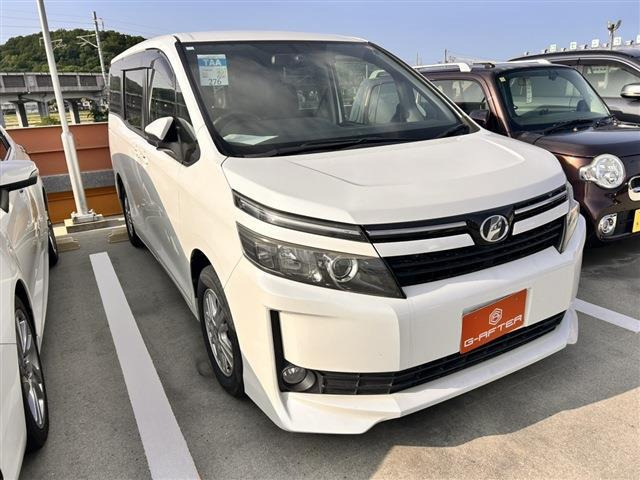 トヨタ ヴォクシー 