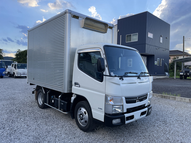 三菱ふそう キャンター 