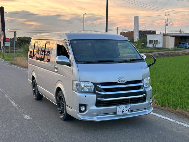 トヨタ ハイエース 