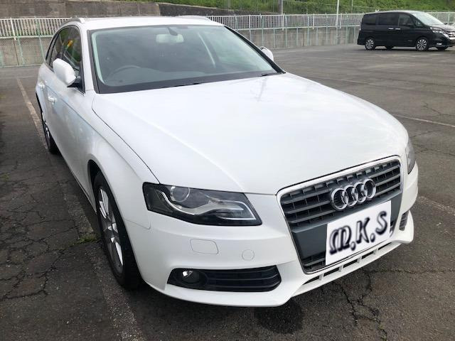 アウディ A4アバント 