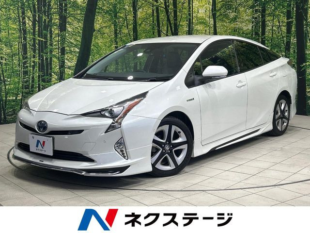 トヨタ プリウス 