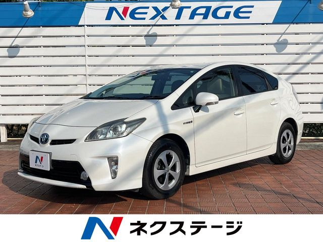 トヨタ プリウス 