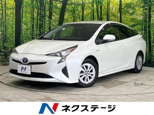 トヨタ プリウス 