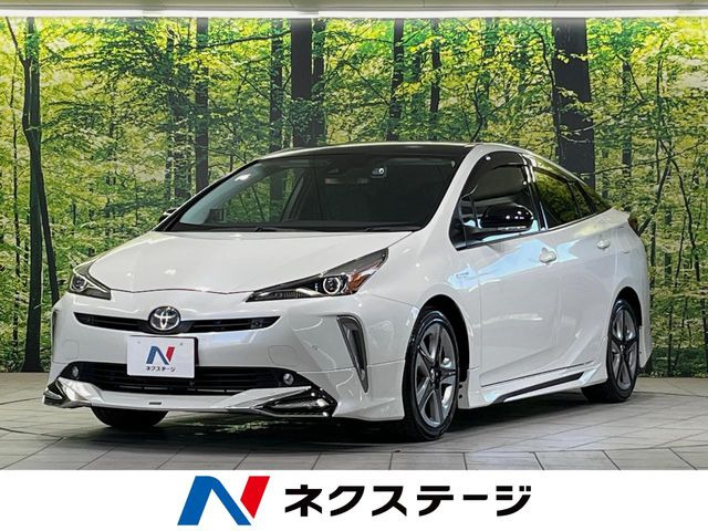 トヨタ プリウス 