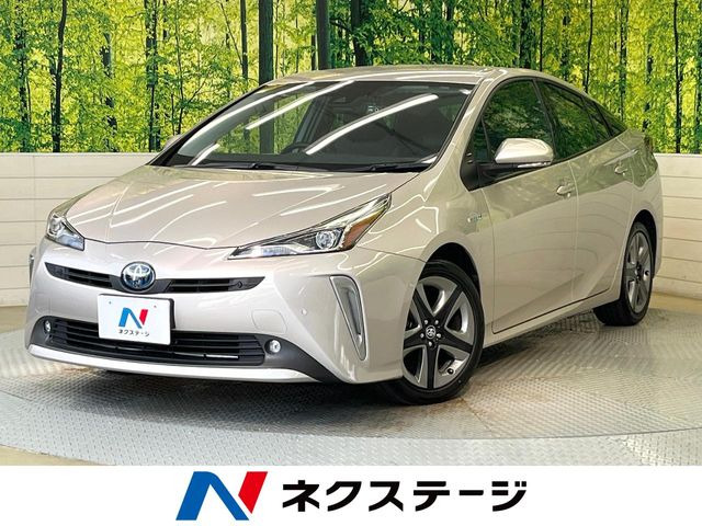 トヨタ プリウス 