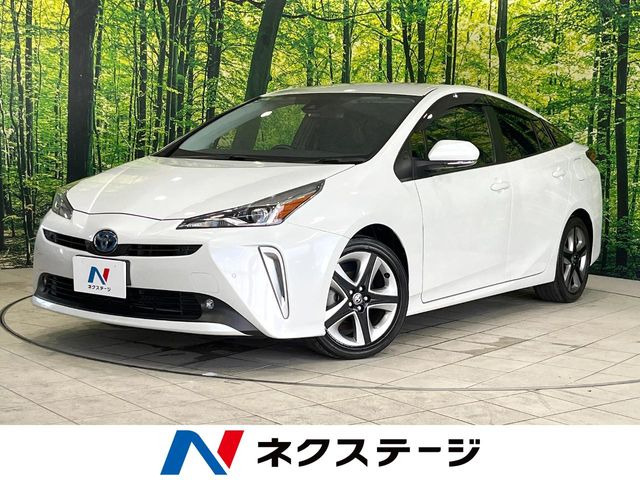 トヨタ プリウス 