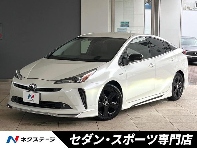 トヨタ プリウス 