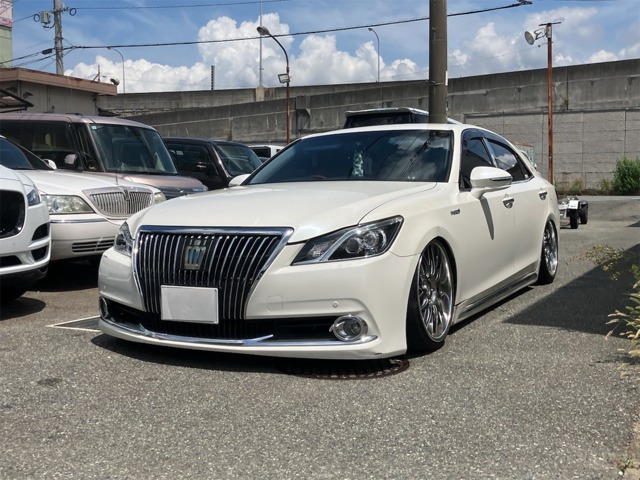 トヨタ クラウンマジェスタ 