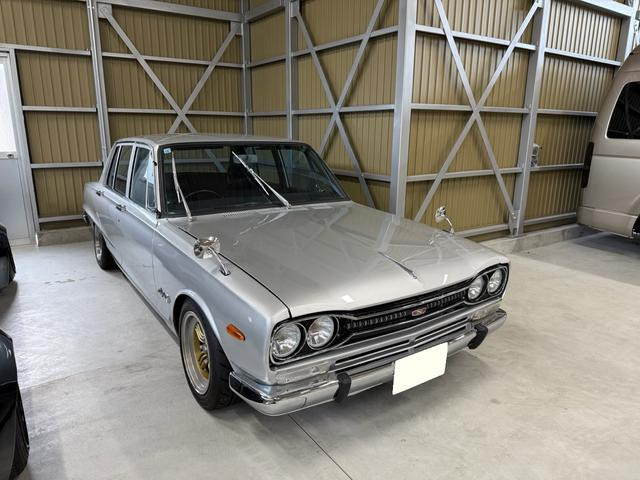日産 スカイライン 