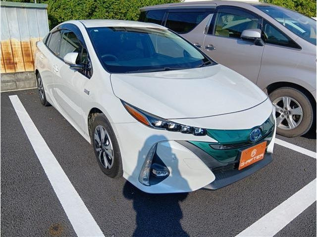 トヨタ プリウスPHV 