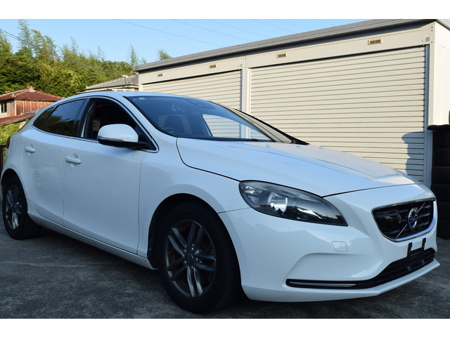 ボルボ V40 