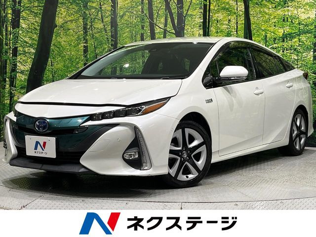 トヨタ プリウスPHV 