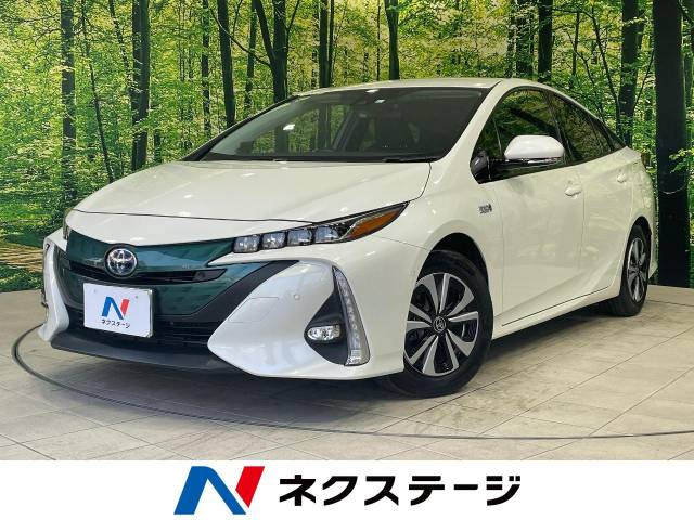 トヨタ プリウスPHV 