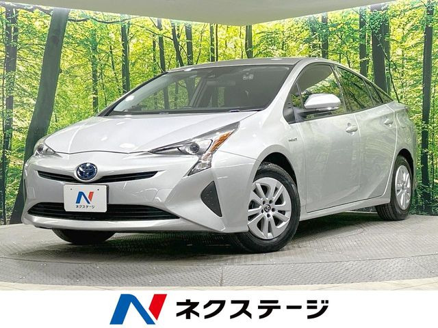 トヨタ プリウス 