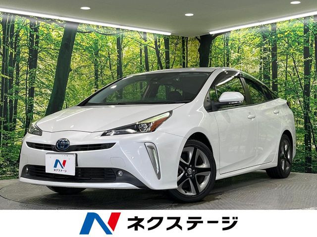 トヨタ プリウス 