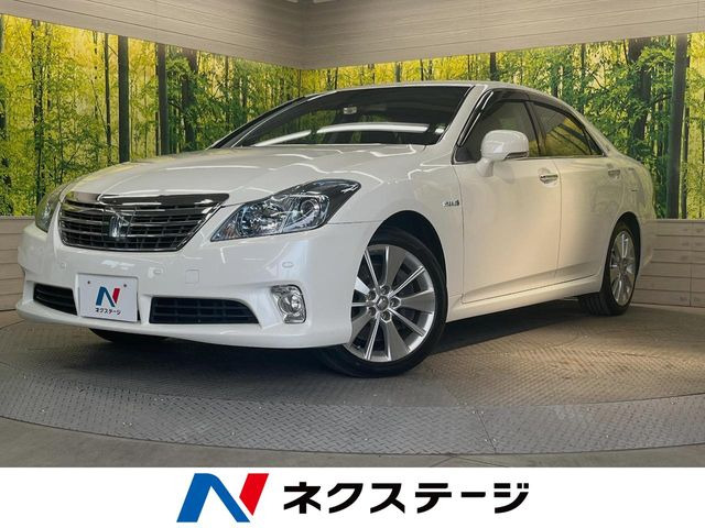 トヨタ クラウンハイブリッド 