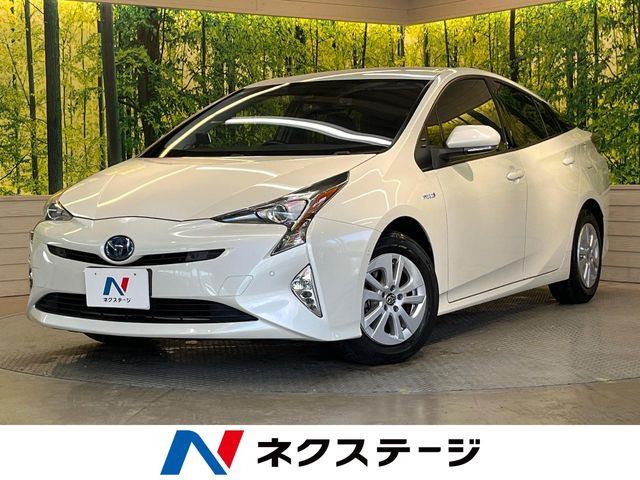 トヨタ プリウス 