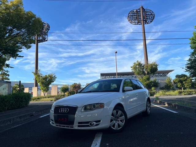 アウディ A4アバント 