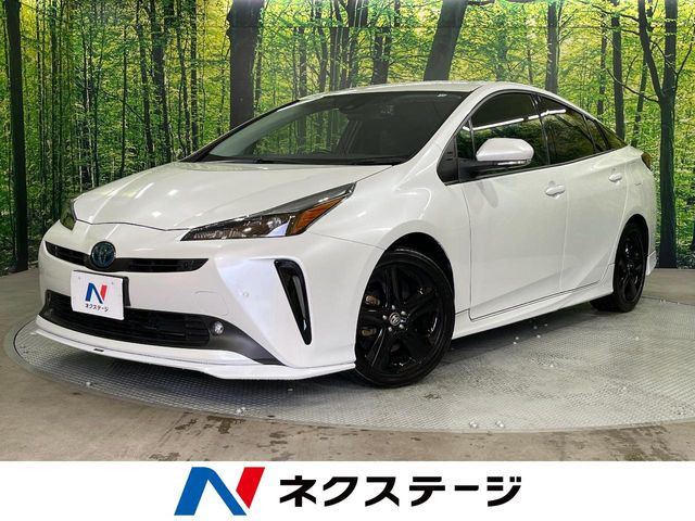トヨタ プリウス 