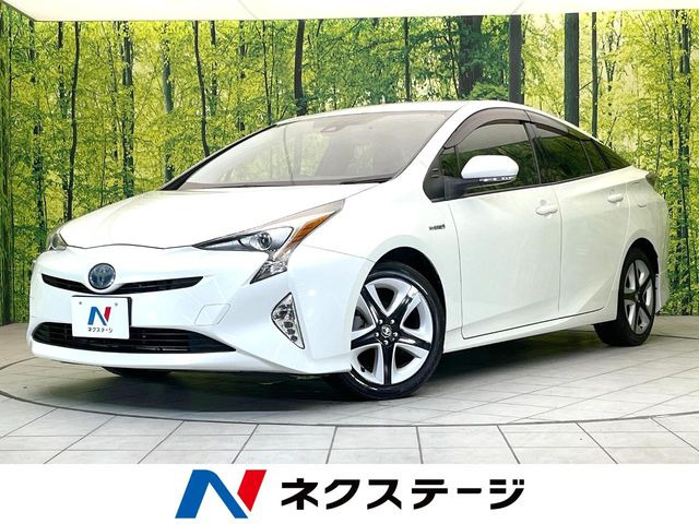 トヨタ プリウス 
