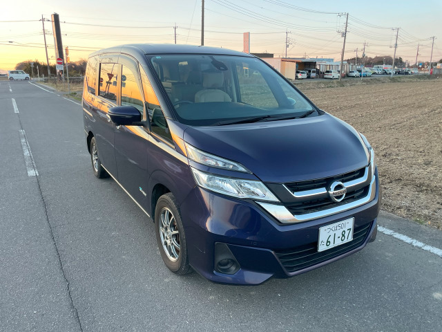 日産 セレナ 