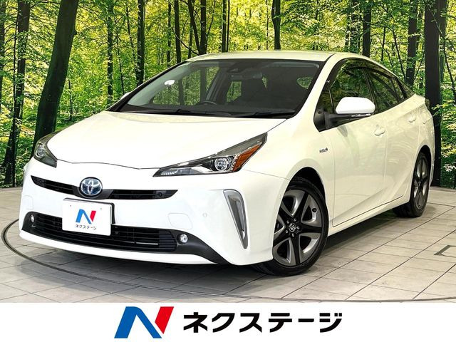トヨタ プリウス 