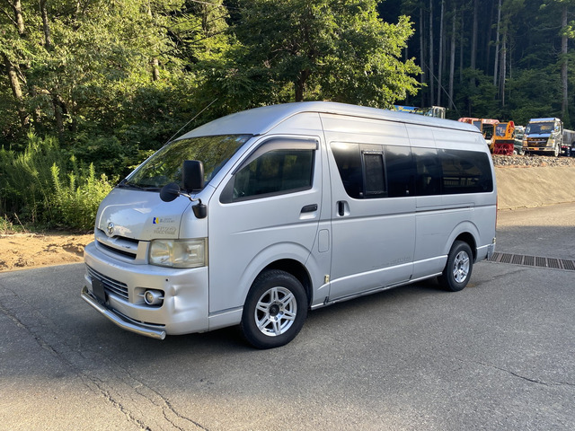 トヨタ ハイエースバン 