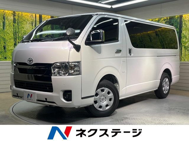 トヨタ ハイエースバン 