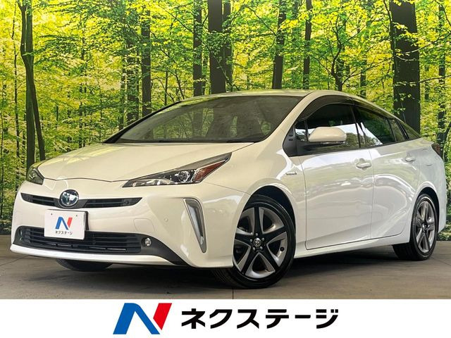 トヨタ プリウス 