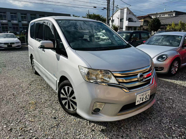 日産 セレナ 