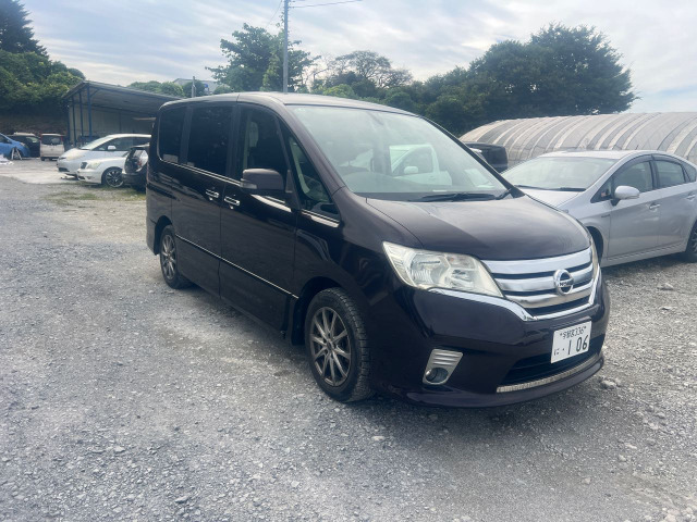 日産 セレナ 
