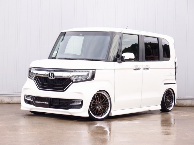 ホンダ N-BOXカスタム 