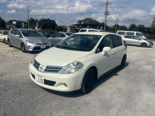 日産 ティーダ 