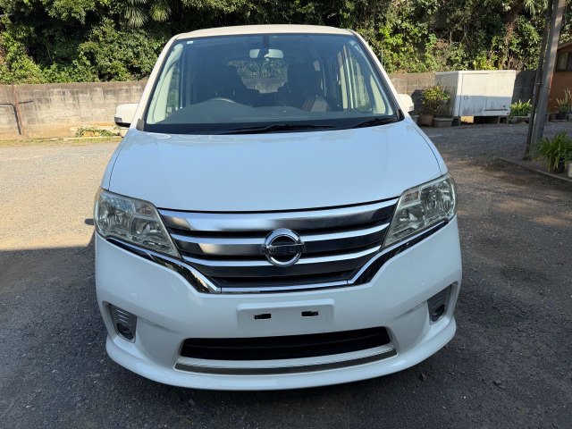 日産 セレナ 