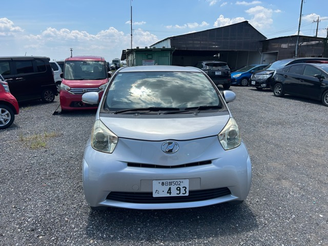 トヨタ iQ 