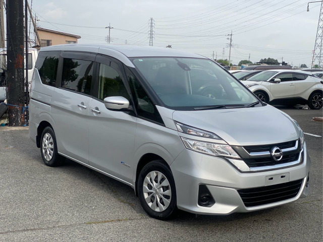 日産 セレナ 