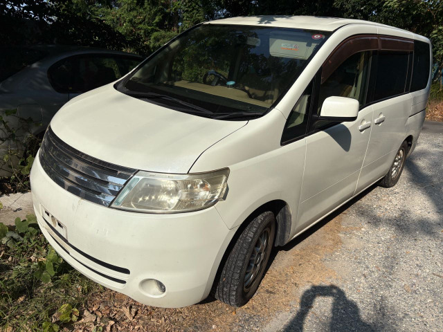 日産 セレナ 