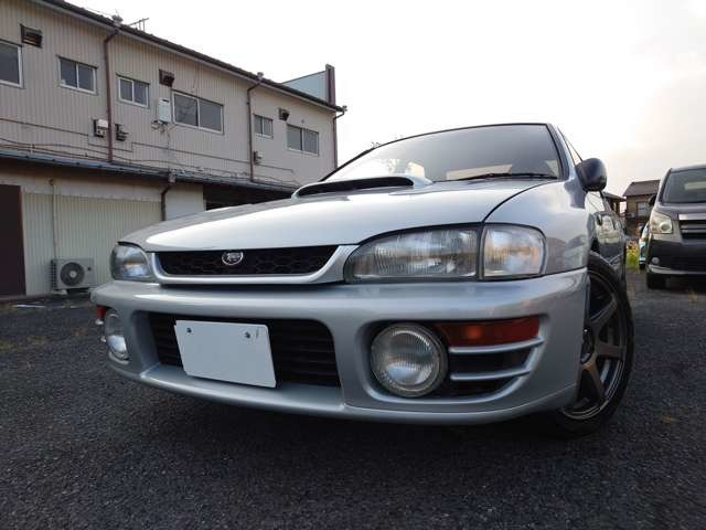 スバル インプレッサ 