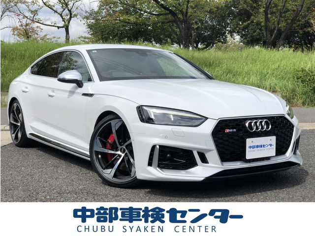 アウディ RS5スポーツバック 
