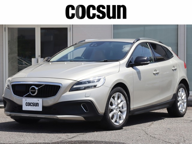 ボルボ V40クロスカントリー 