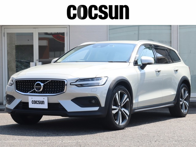 ボルボ V60クロスカントリー 