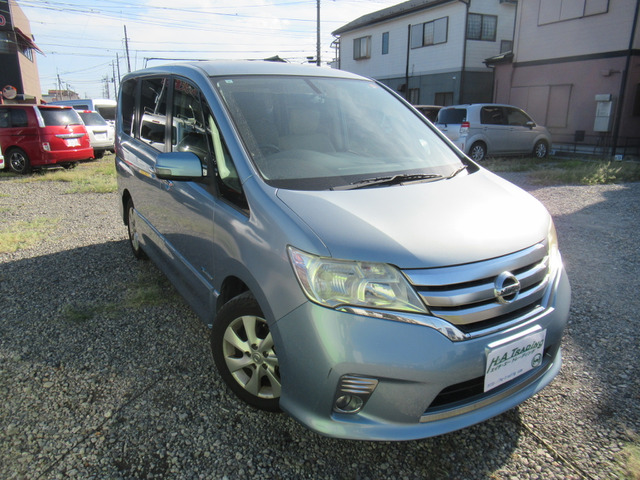 日産 セレナ 