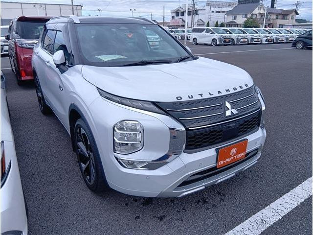 三菱 アウトランダー 