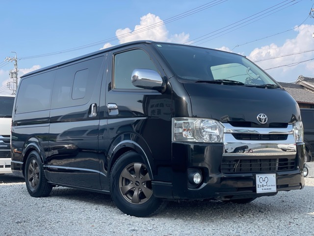 トヨタ ハイエースバン 